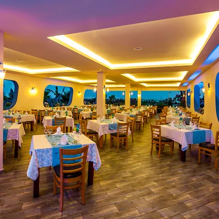 Club Turan World Select Hotel